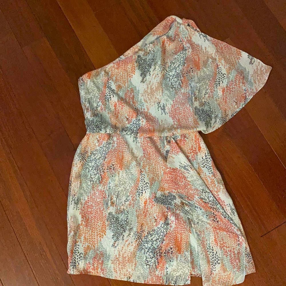 One shoulder dress